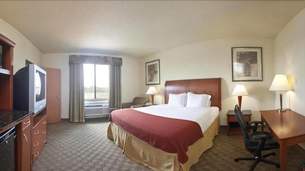 Holiday Inn Express Hotel And Suites Fairfield-North By Ihg מראה חיצוני תמונה