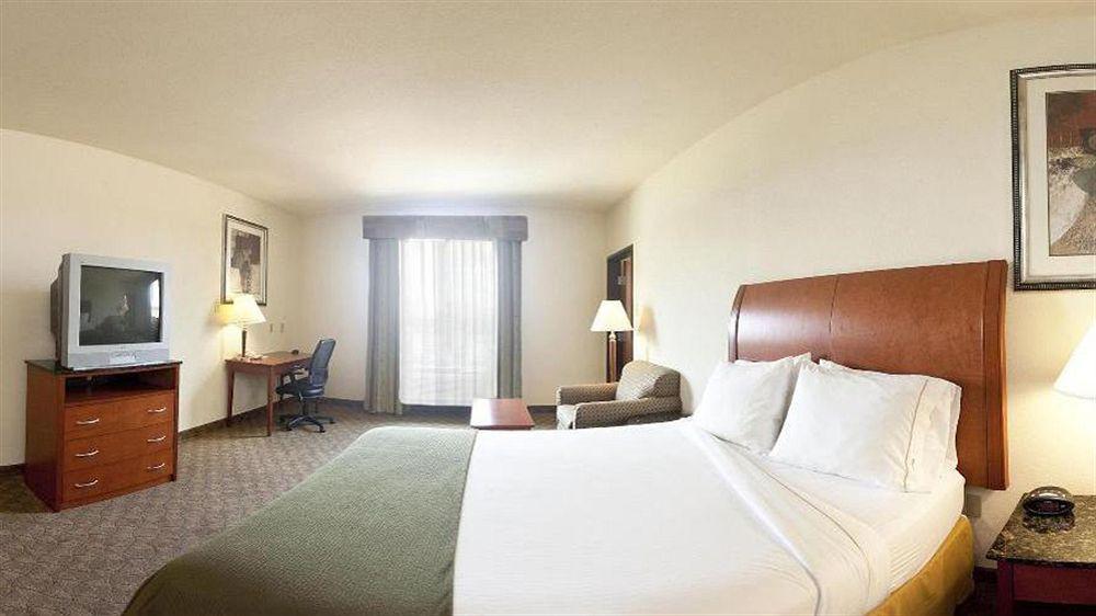 Holiday Inn Express Hotel And Suites Fairfield-North By Ihg מראה חיצוני תמונה