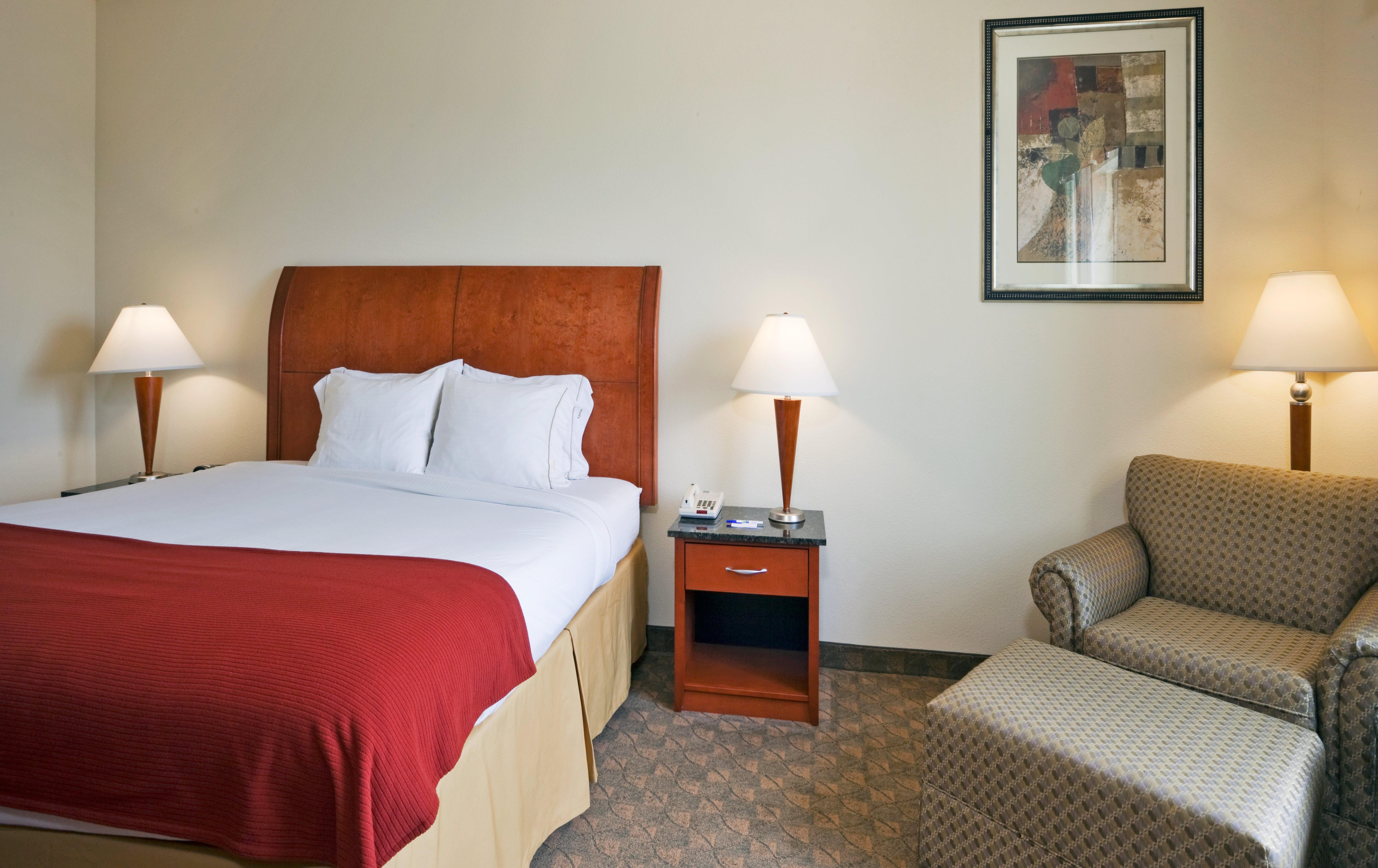Holiday Inn Express Hotel And Suites Fairfield-North By Ihg חדר תמונה
