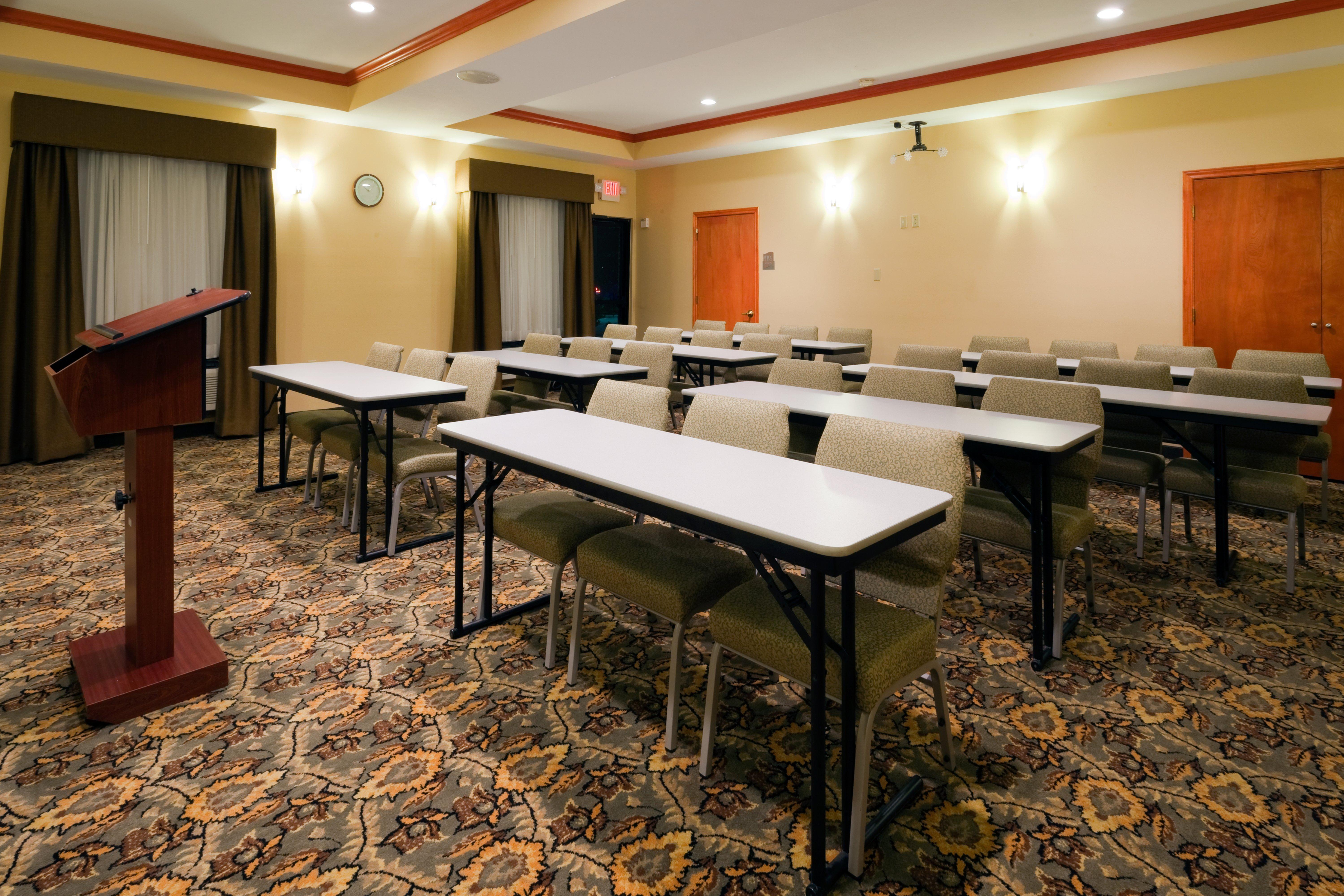 Holiday Inn Express Hotel And Suites Fairfield-North By Ihg מראה חיצוני תמונה