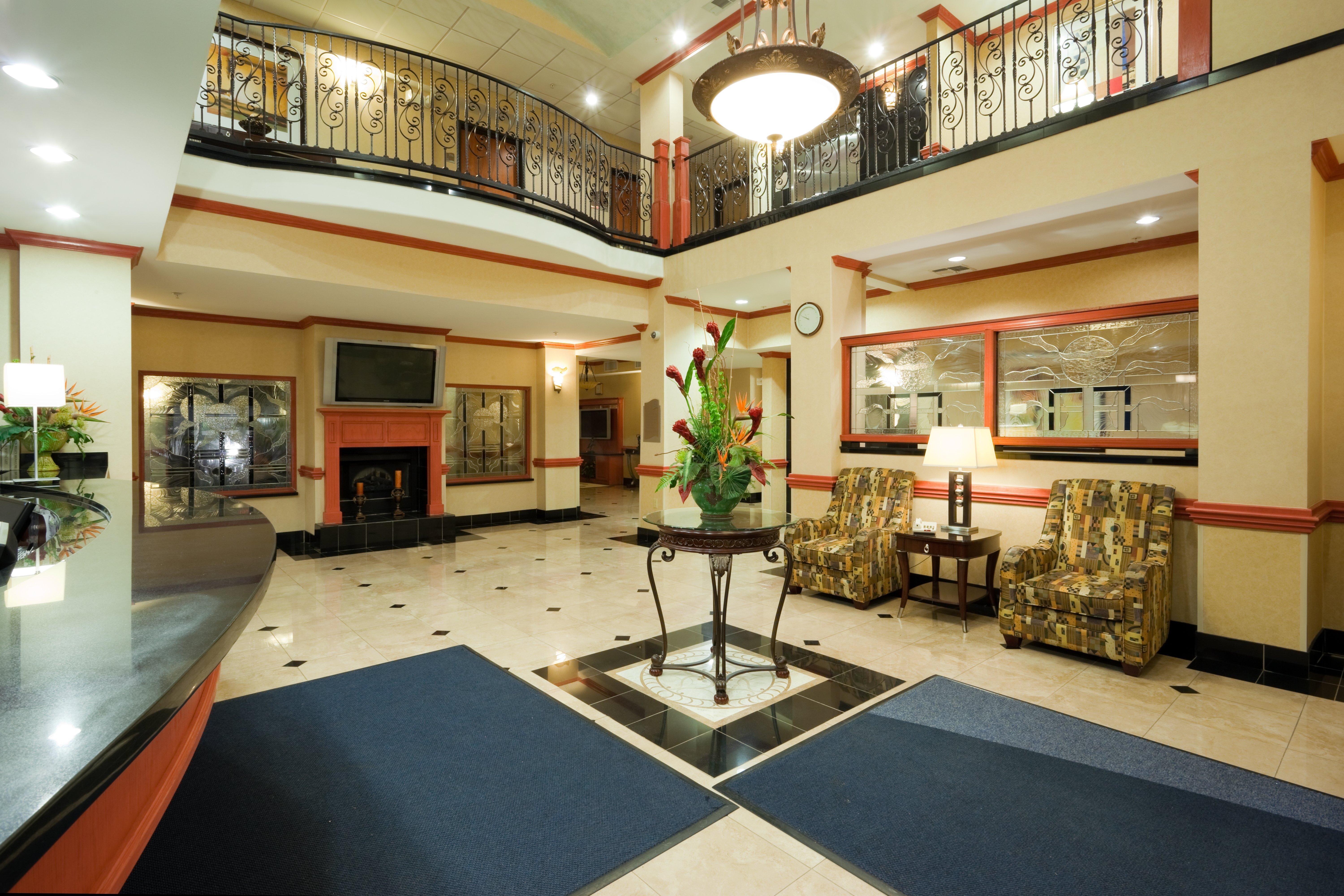 Holiday Inn Express Hotel And Suites Fairfield-North By Ihg מראה חיצוני תמונה